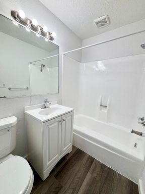 3 Bedroom Apartment – photo 1