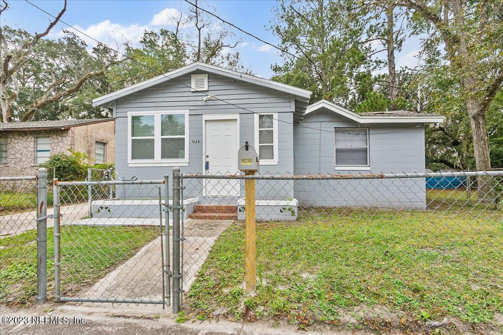 Jacksonville House: 1628 W 33rd Street