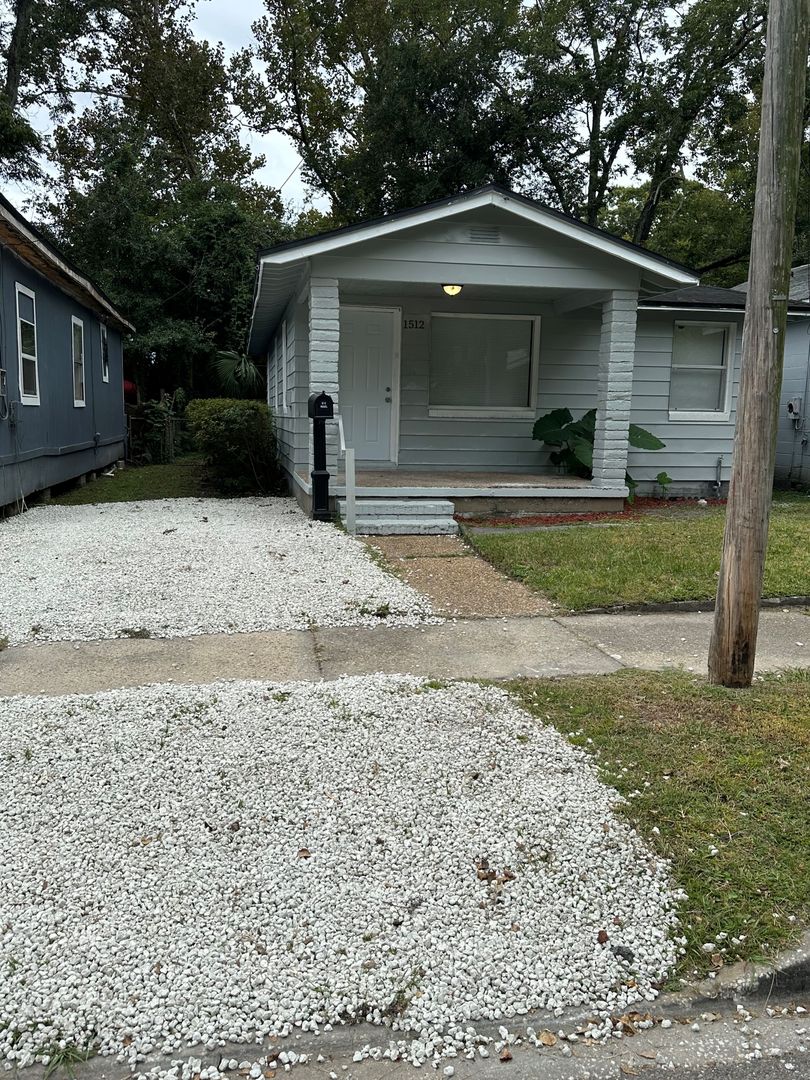 Jacksonville House: 1512 W 23rd Street