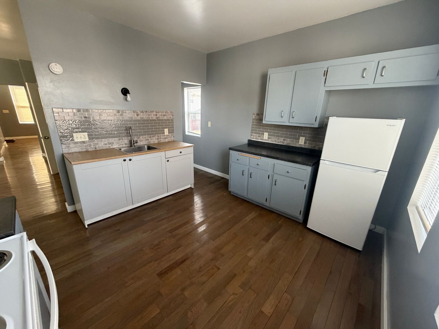 Milwaukee Apartment: 1748 N 18th St