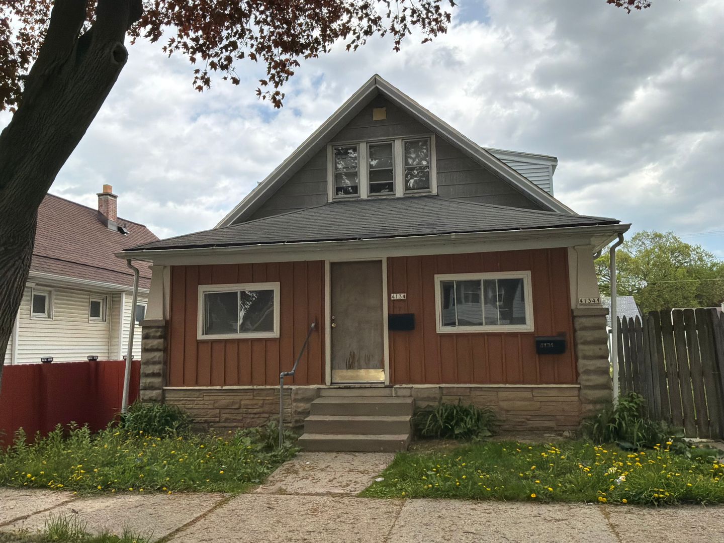 Milwaukee Apartment: 4134 N 50th Street