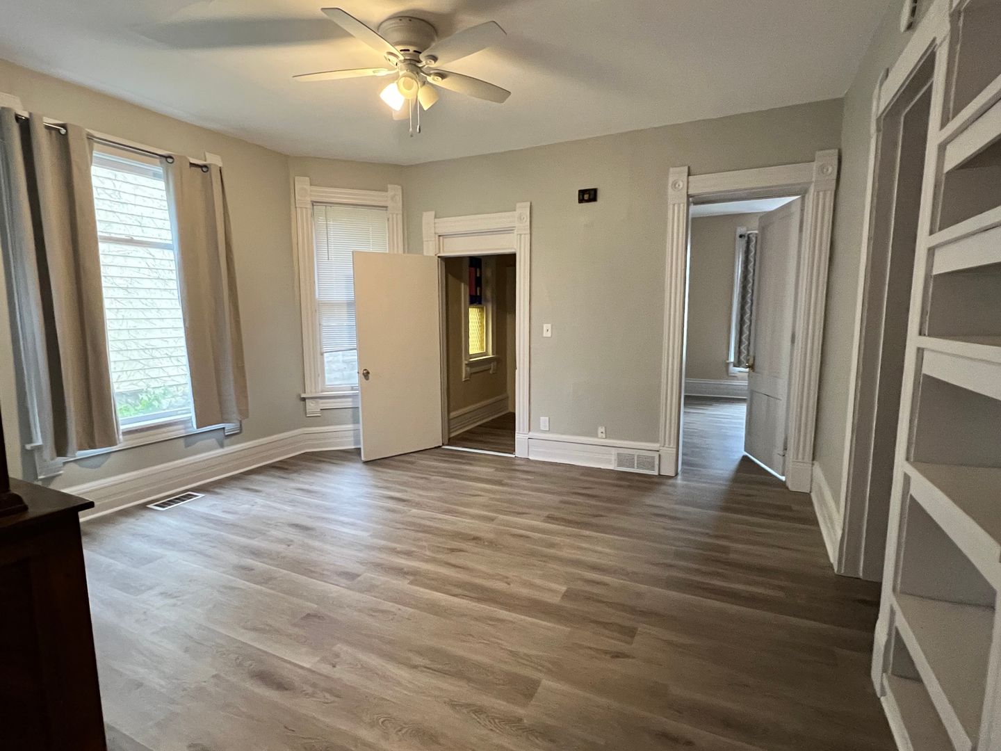 Milwaukee Apartment: 2330 N 1st St