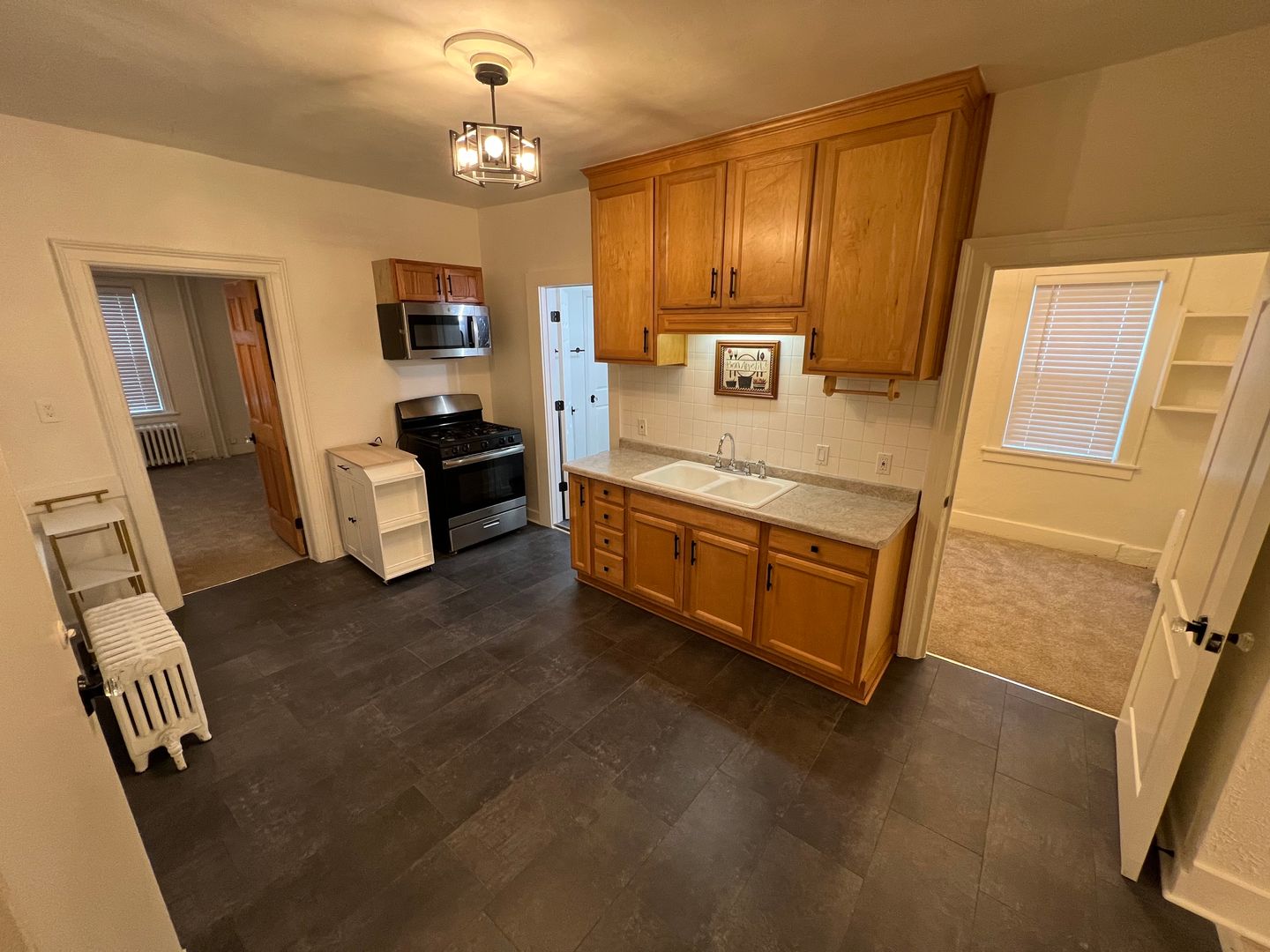 Milwaukee Apartment: 1531 N Jackson St