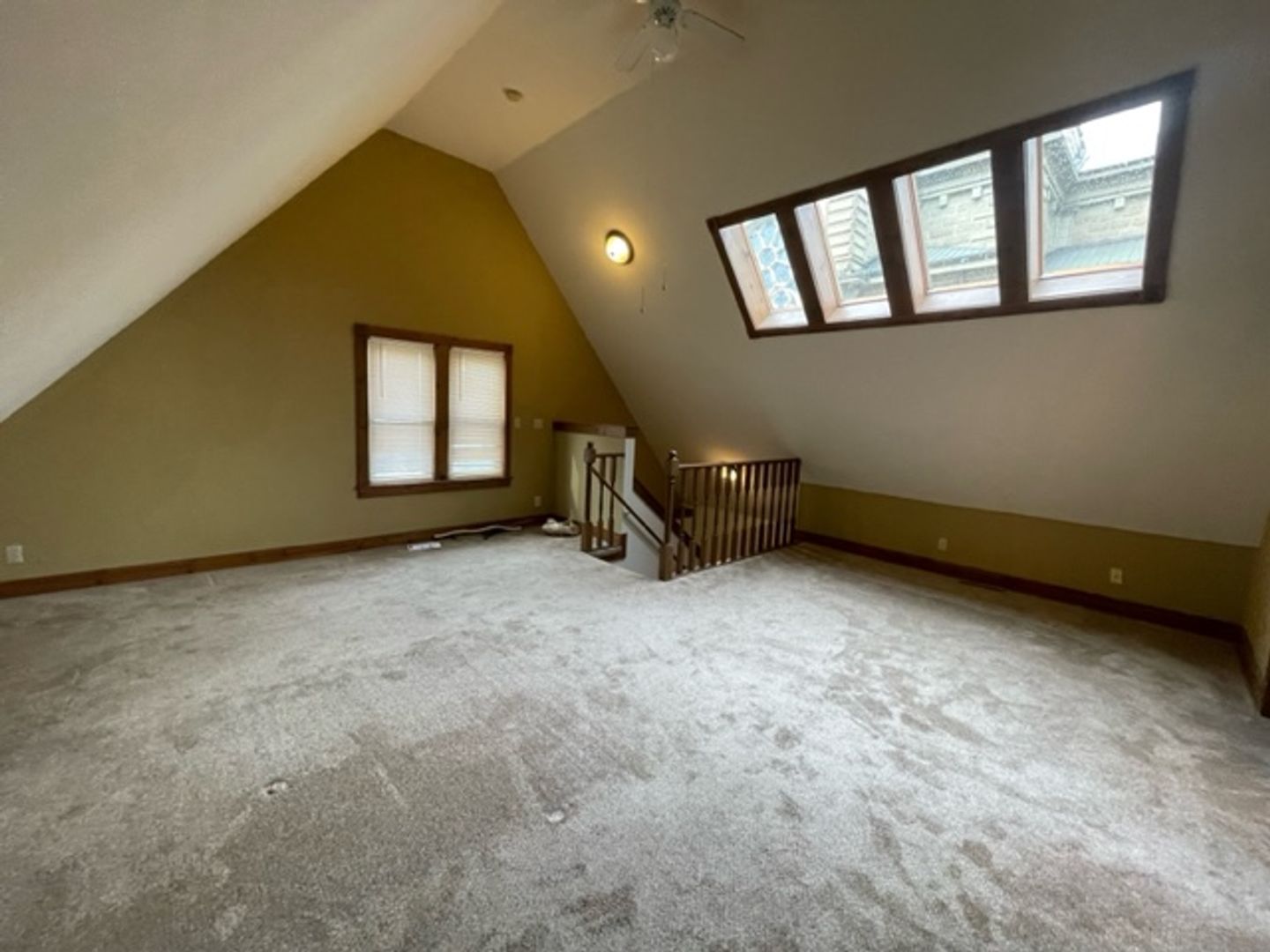 Milwaukee Apartment: 573-575 W Lincoln Ave