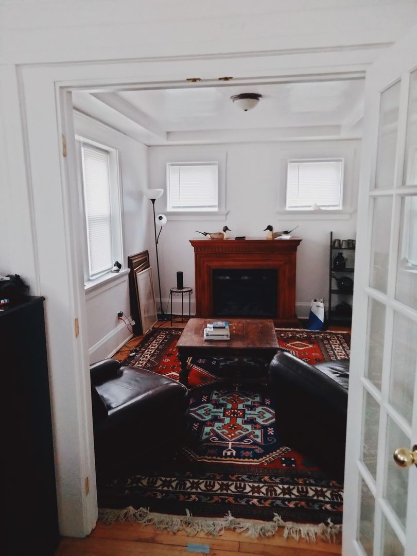 Milwaukee Apartment: 2563-65 N Bremen St