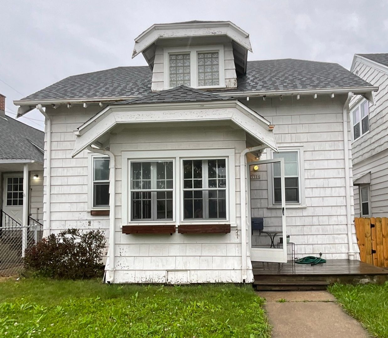 Milwaukee House: 3504 S Clement Ave