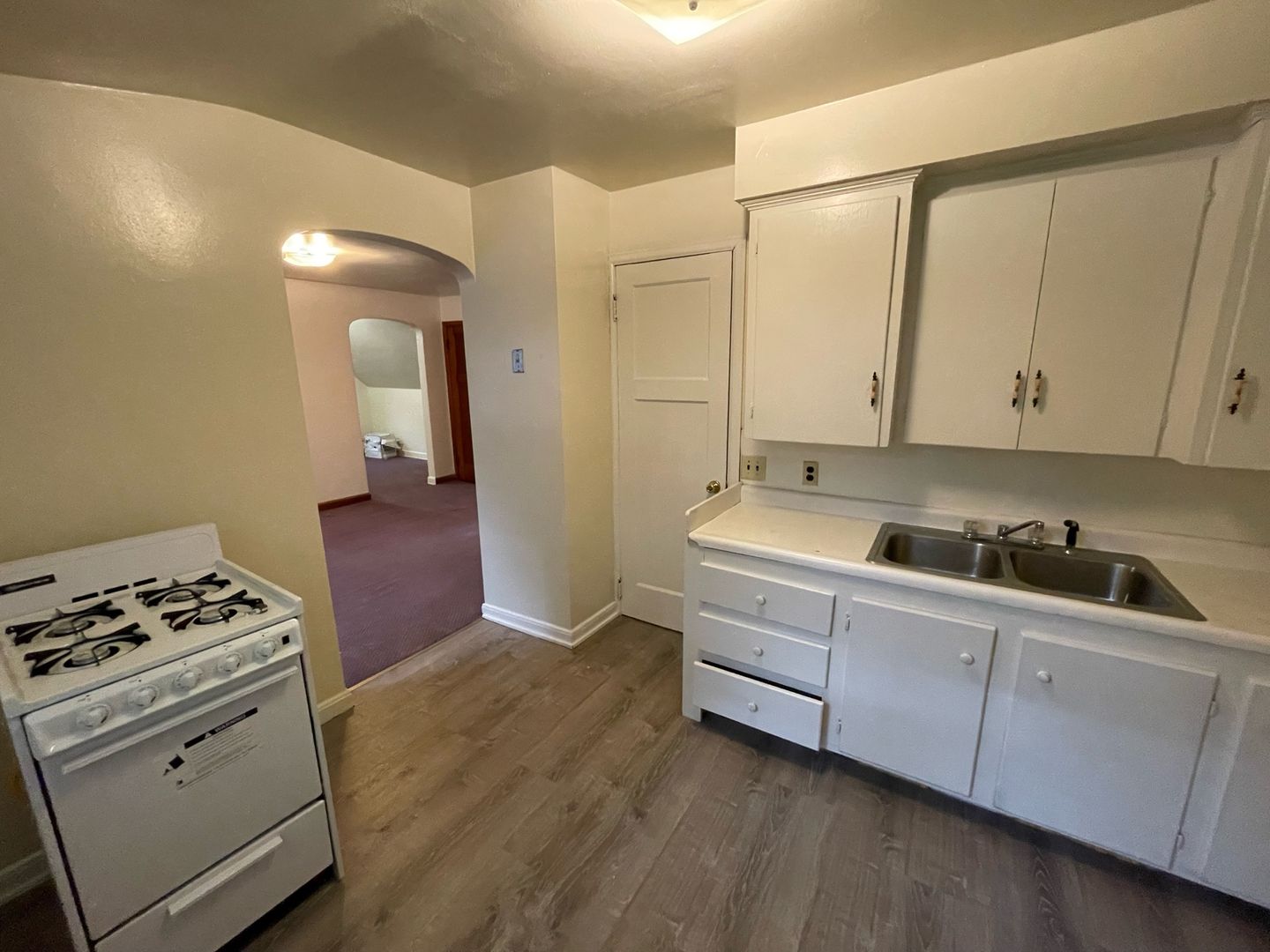 Milwaukee Apartment: 4134 N 50th Street