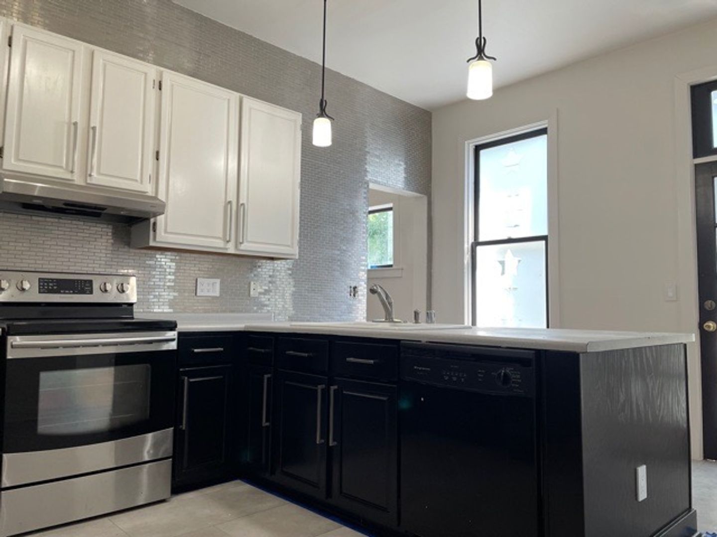 Milwaukee Apartment: 1948 N 2nd St