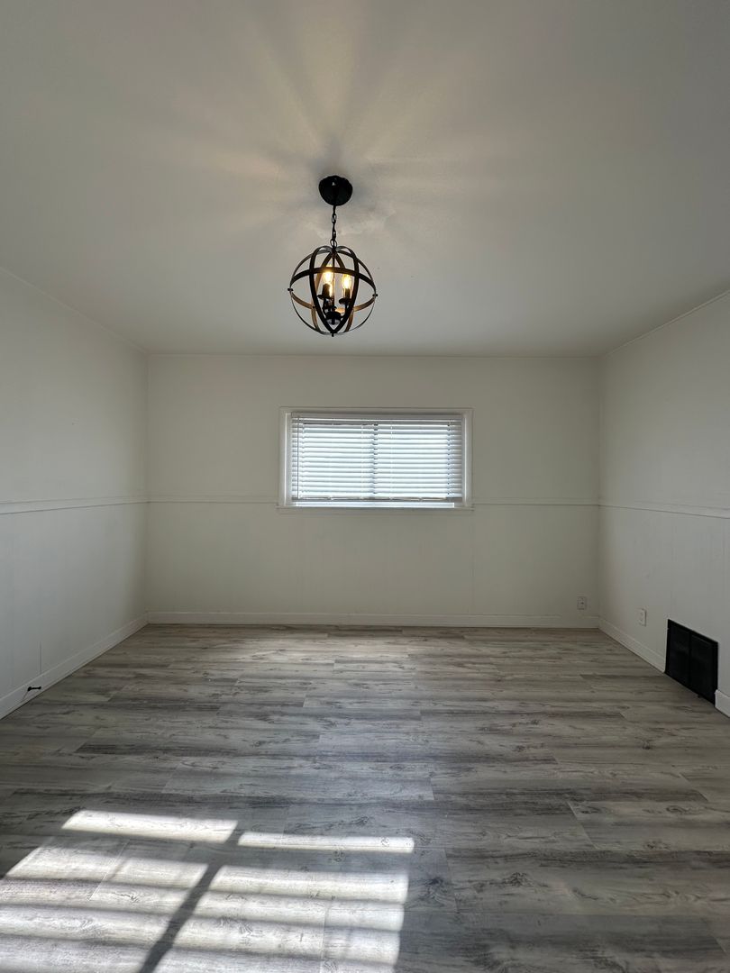 Milwaukee Apartment: 3205 N 3rd St