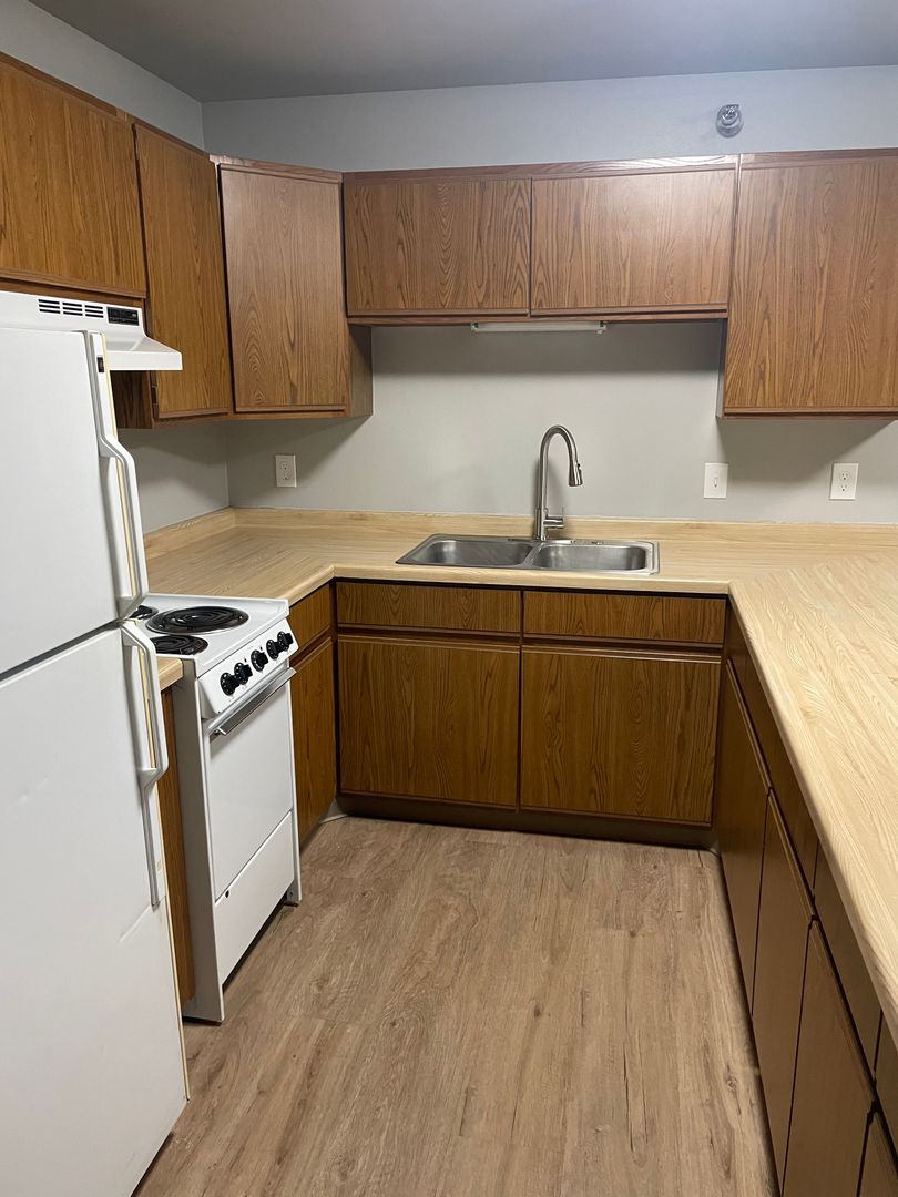 Kewaskum Apartment: 1038 Fond du Lac Ave