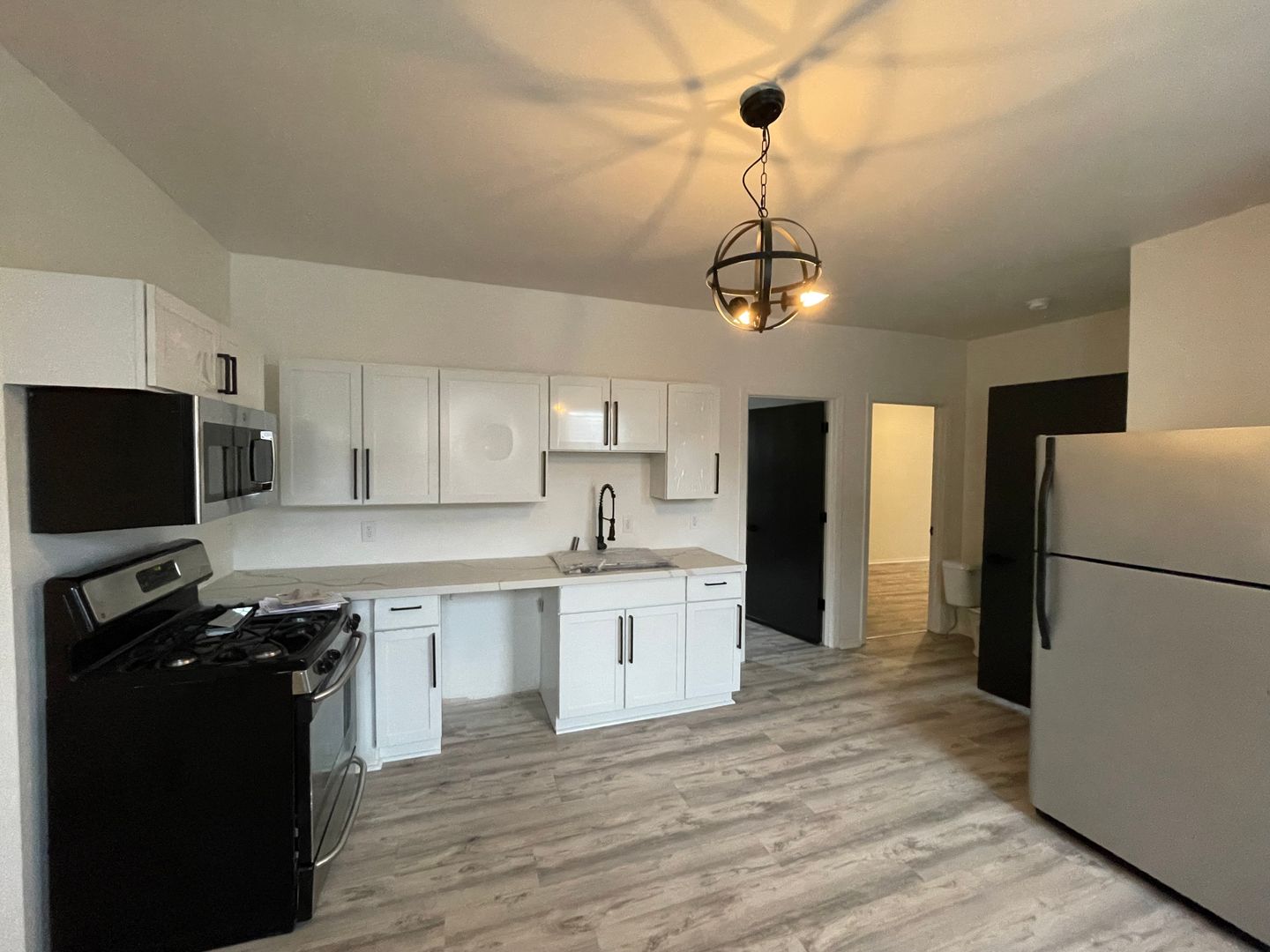 Milwaukee Apartment: 2120-22 N 1st St