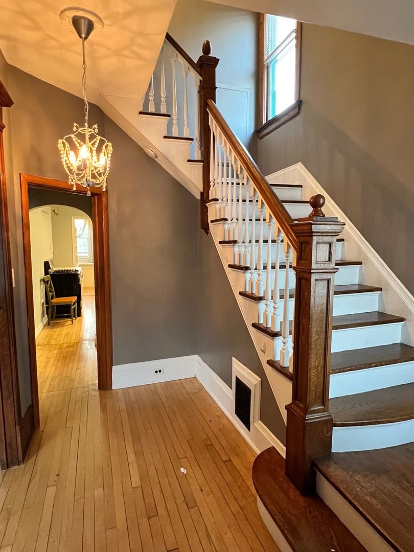 Milwaukee House: 2627 N Murray Ave