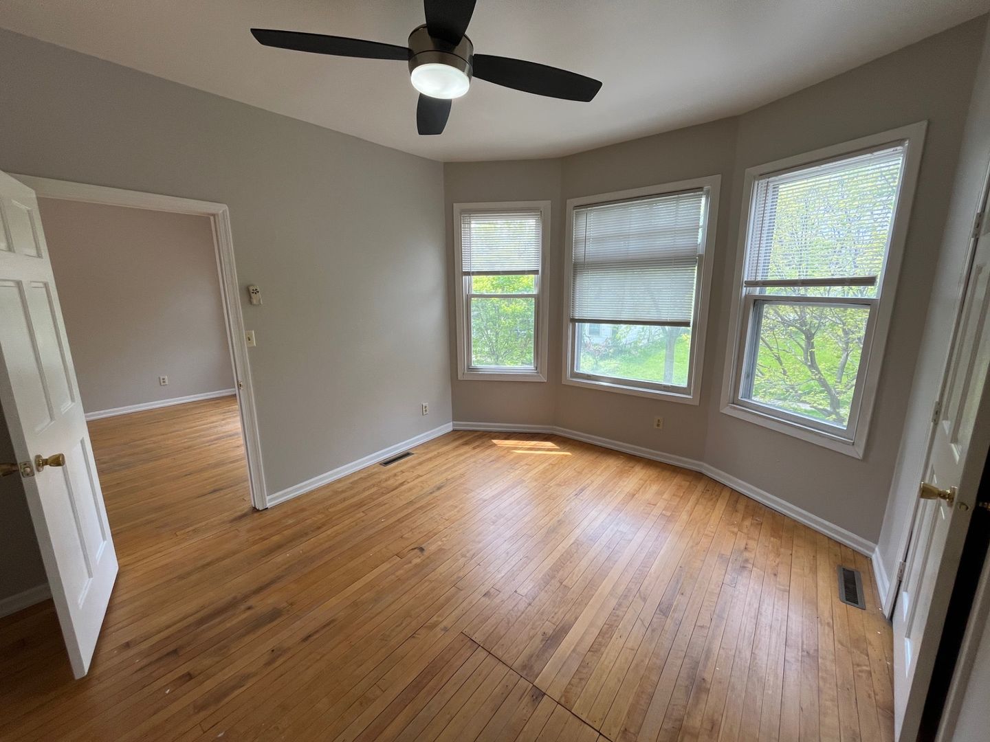 Milwaukee Apartment: 2120-22 N 1st St