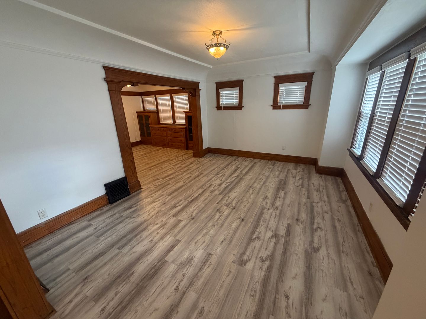 Milwaukee Apartment: 3600 N Port Washington Rd