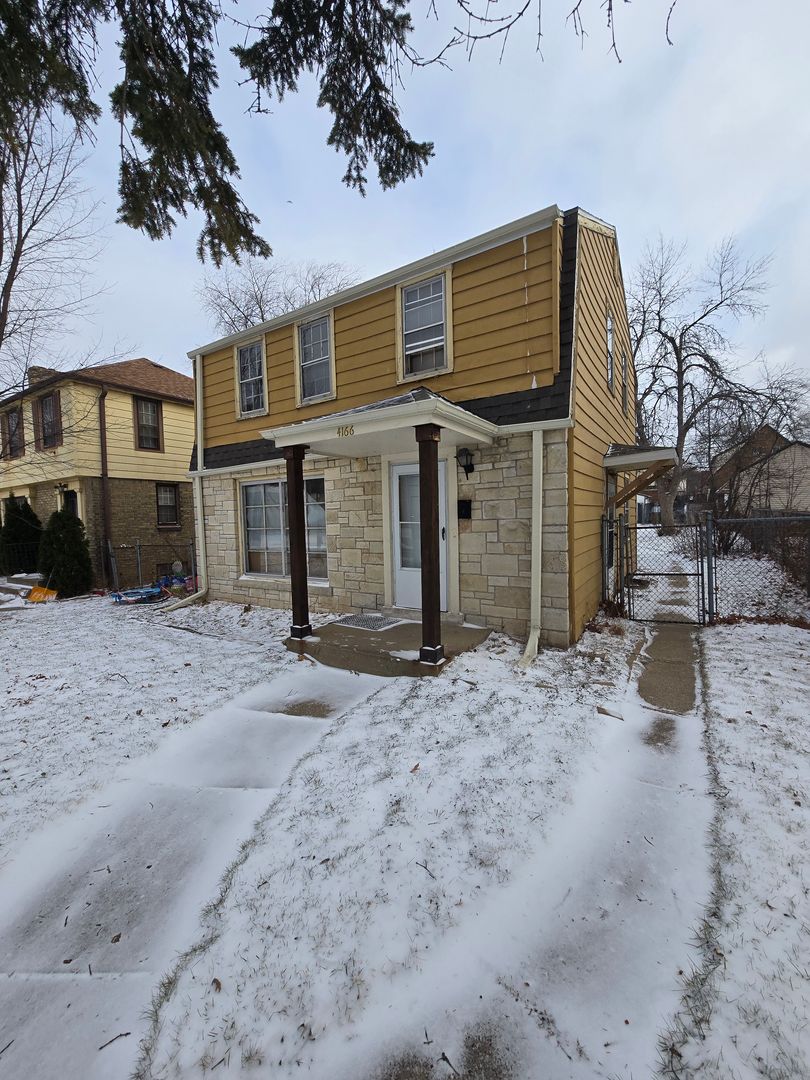 Milwaukee House: 4166 N 17th St