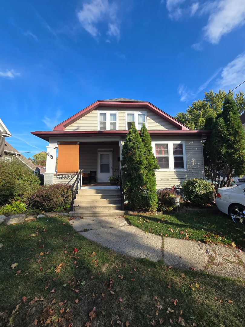 Kenosha Apartment: 4603 22nd Ave