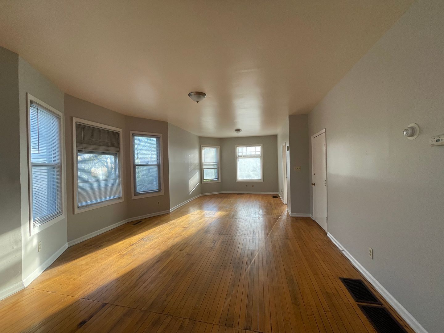 Milwaukee Apartment: 2120-22 N 1st St