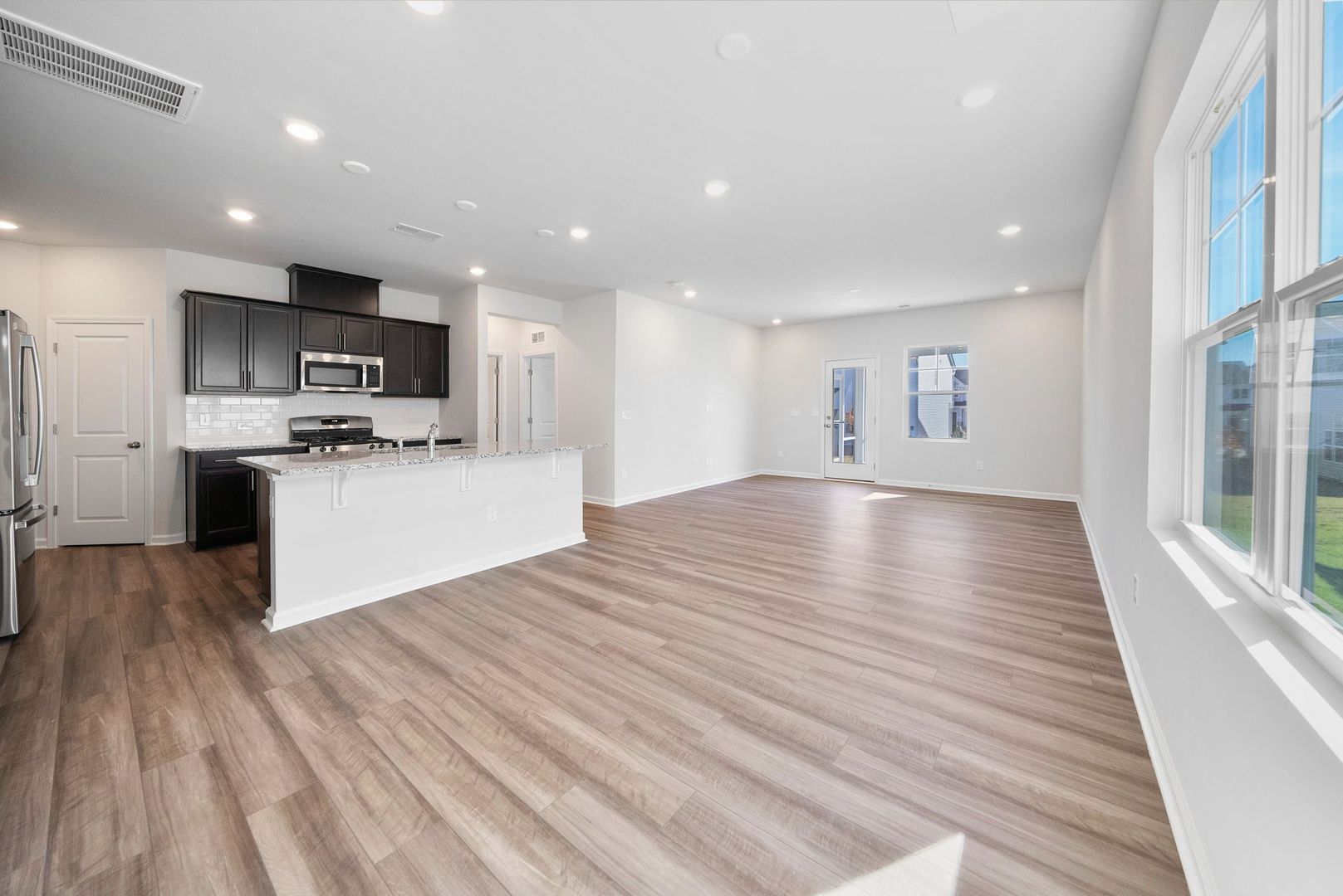 Durham House: 1013 Red Roses Avenue