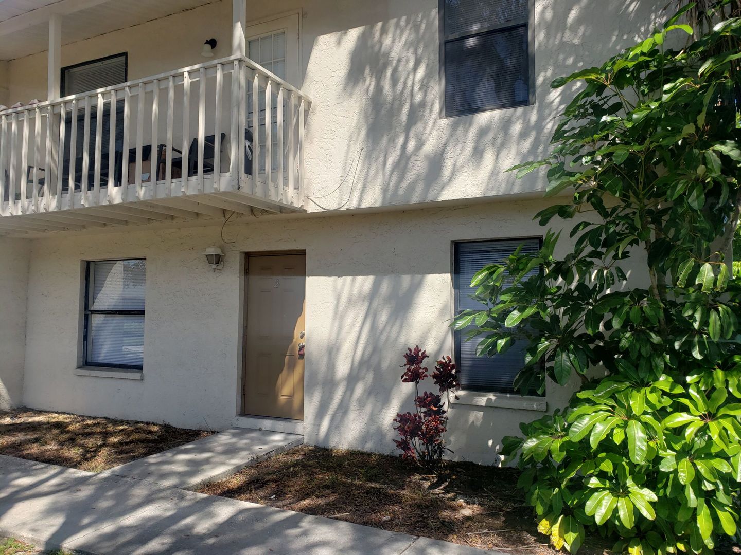 Cape Coral Apartment: 622-626 SE 13th Ct.