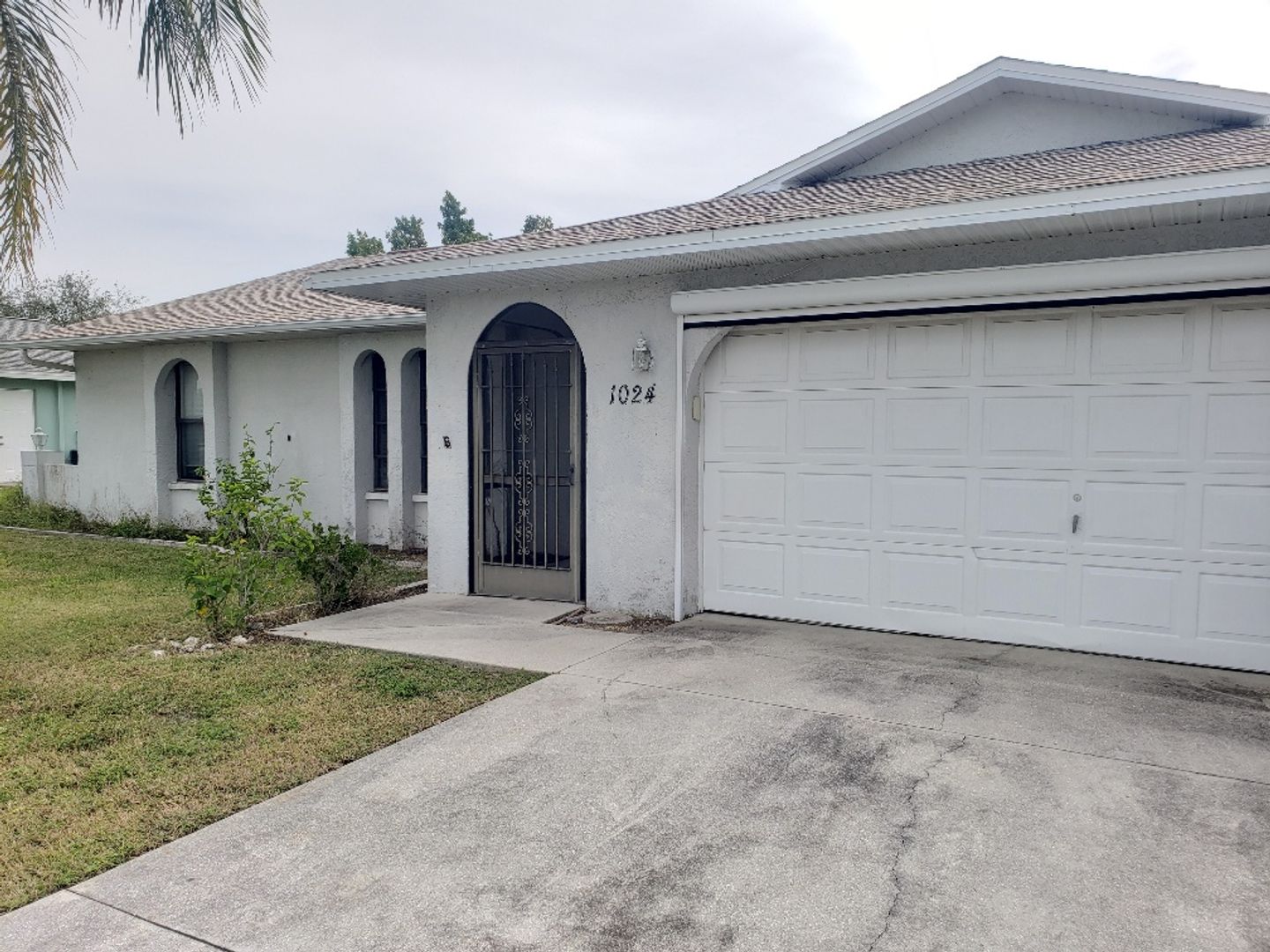 Cape Coral House: 1024 SE 25th Ter.