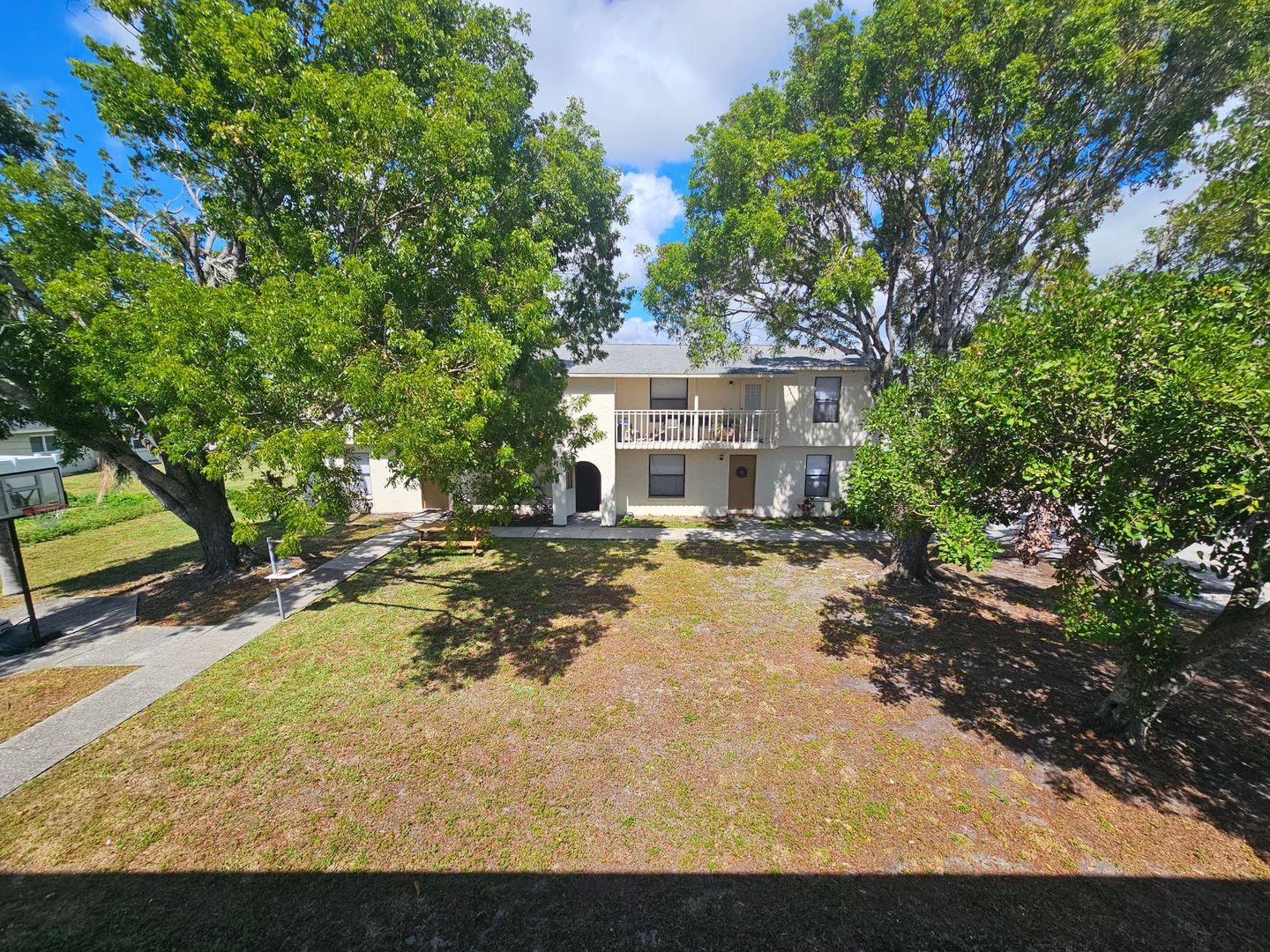 Cape Coral Apartment: 622-626 SE 13th Ct.