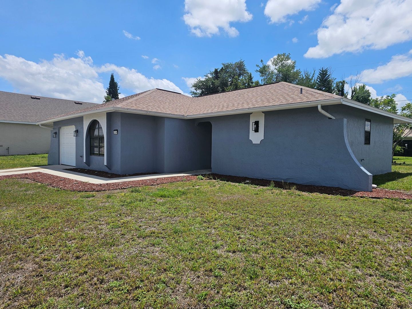 CAPE CORAL House: 234 NICHOLAS PKWY W