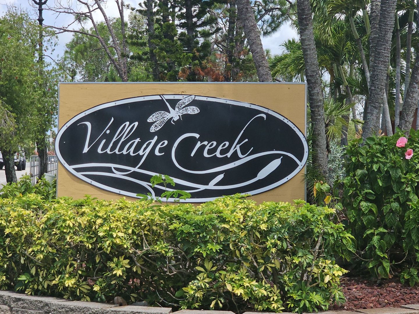 Fort Myers House: 2905 Winkler Ave