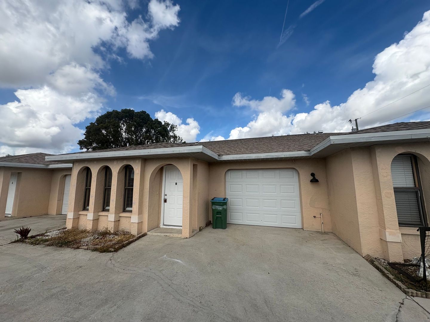 Cape Coral Apartment: 405 SE Van Loon Ter.