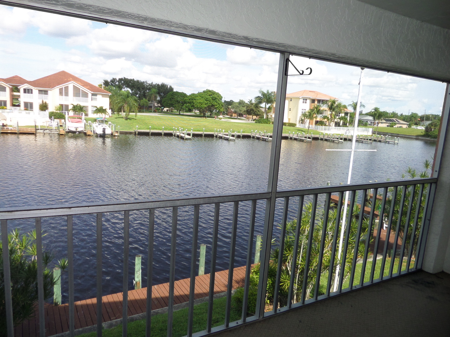 CAPE CORAL Apartment: 3823 SE 11TH PL