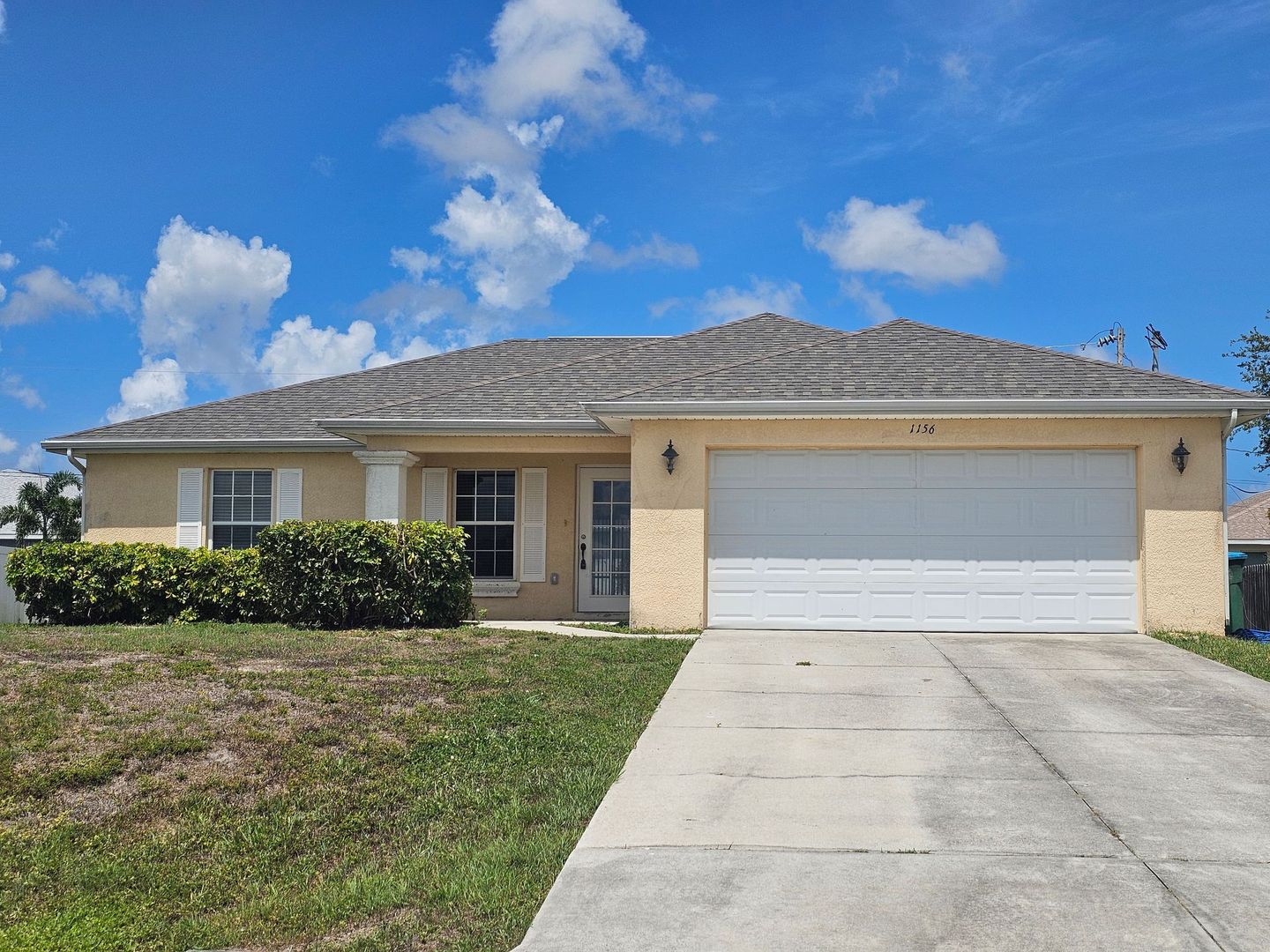CAPE CORAL House: 1156 NW 5TH PL