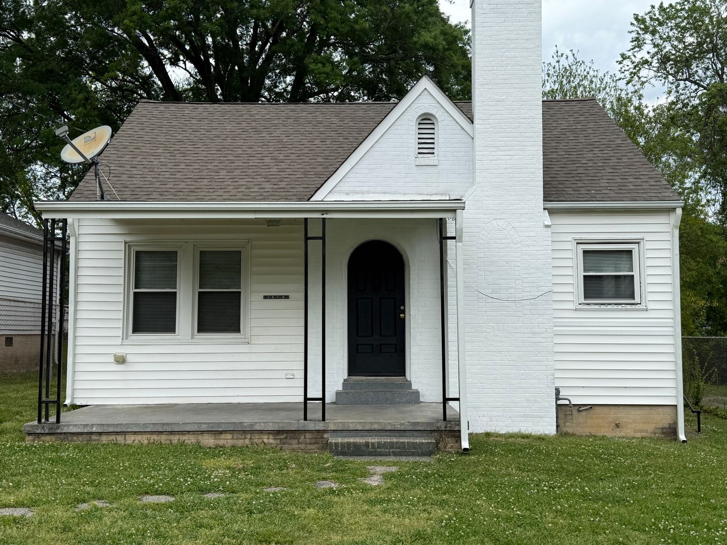 Burlington House: 1016 Grace Ave