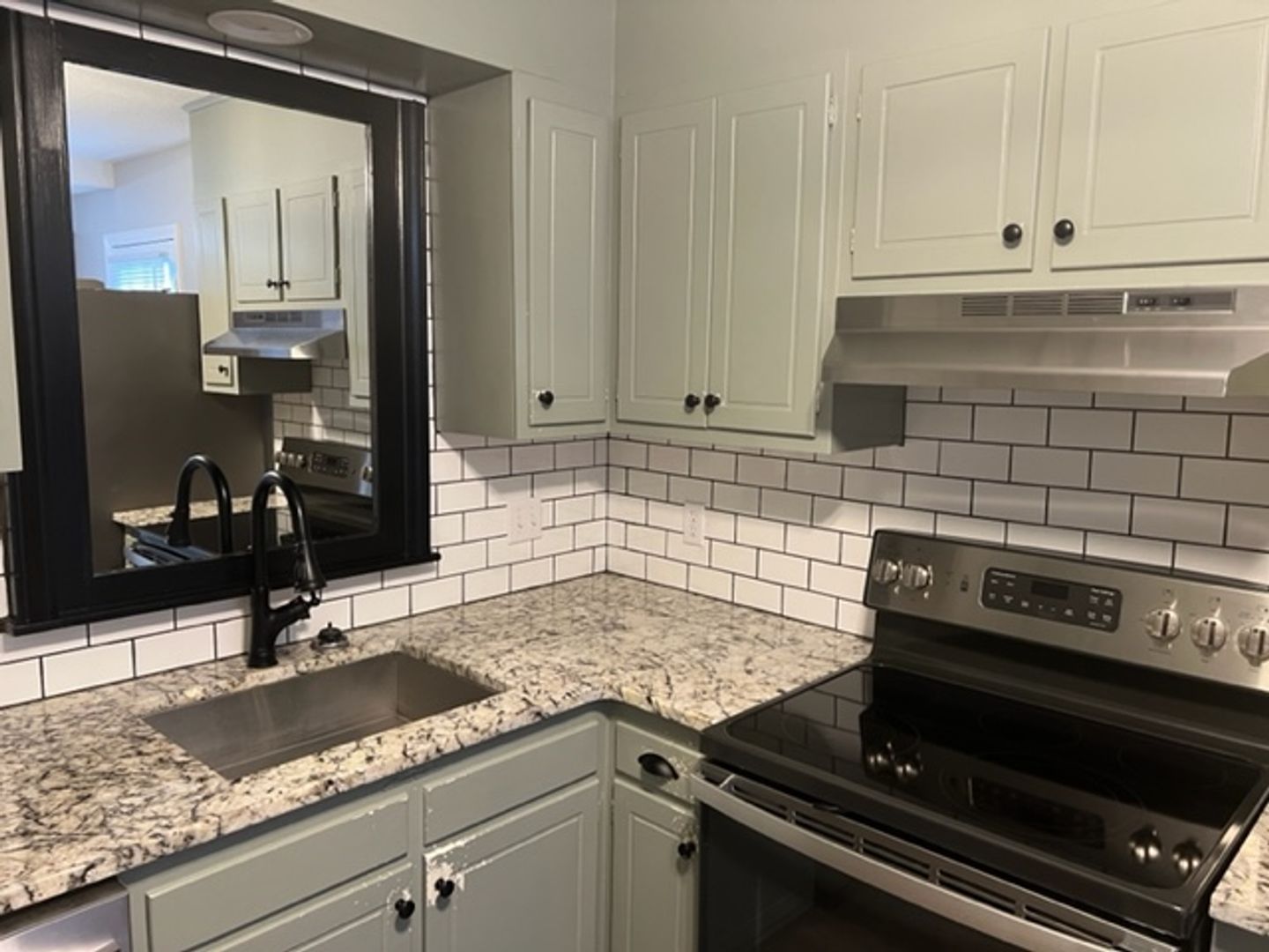 Graham Apartment: 100 Ivey Rd