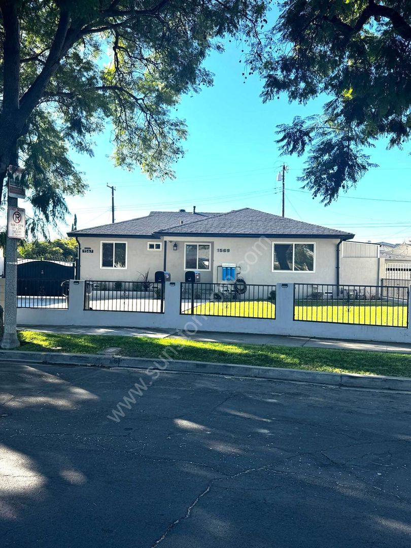 Pomona Apartment: 1569-1567 Carol Dr