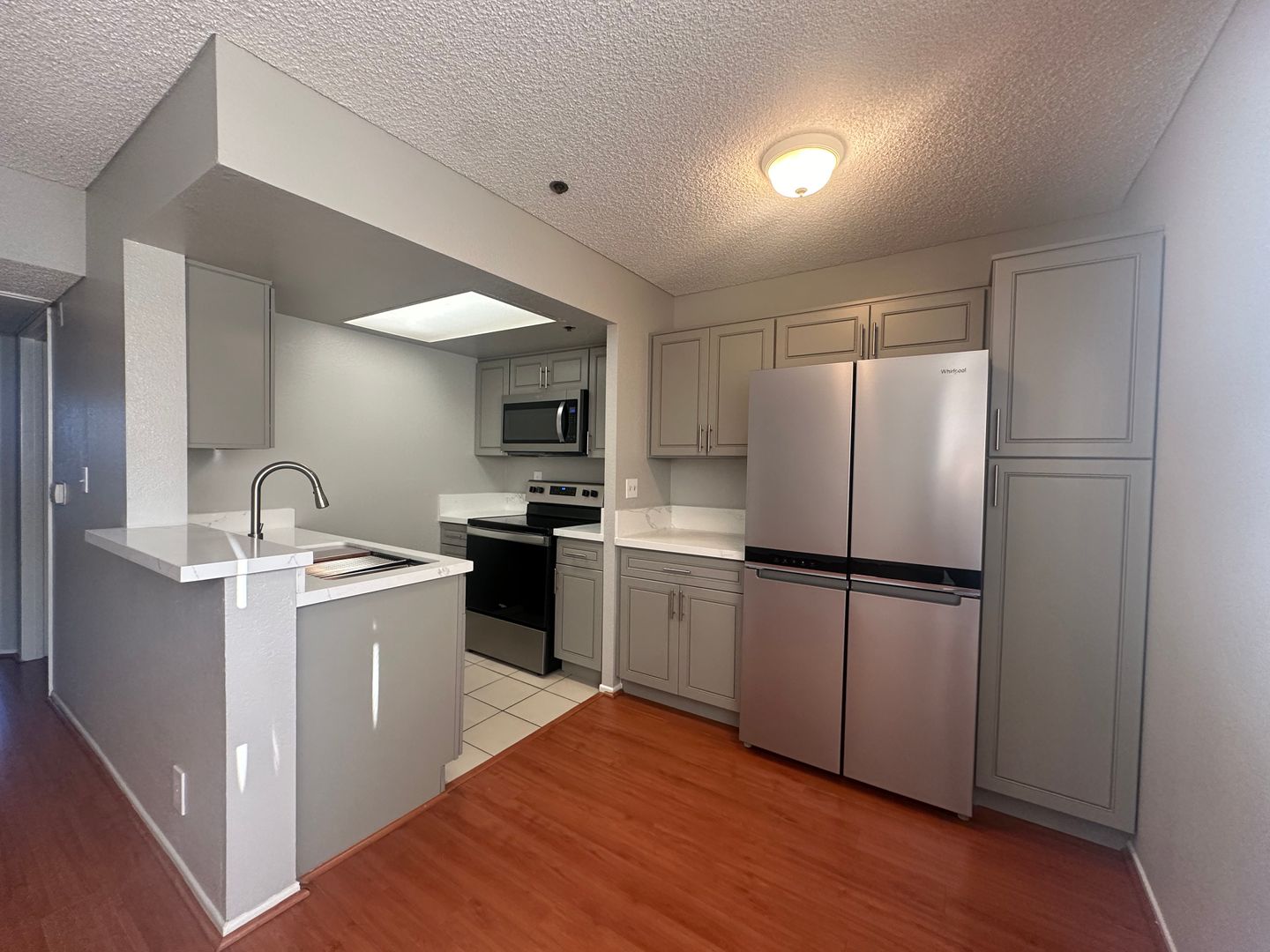 Los Angeles Apartment: 5332 Russell Avenue