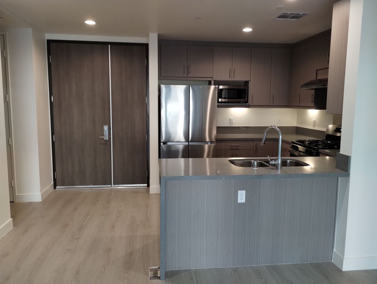 Alhambra Apartment: 168 S. Monterey Street