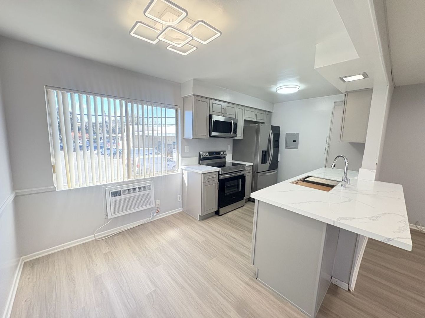 Temple City Apartment: 5931 Cloverly Ave