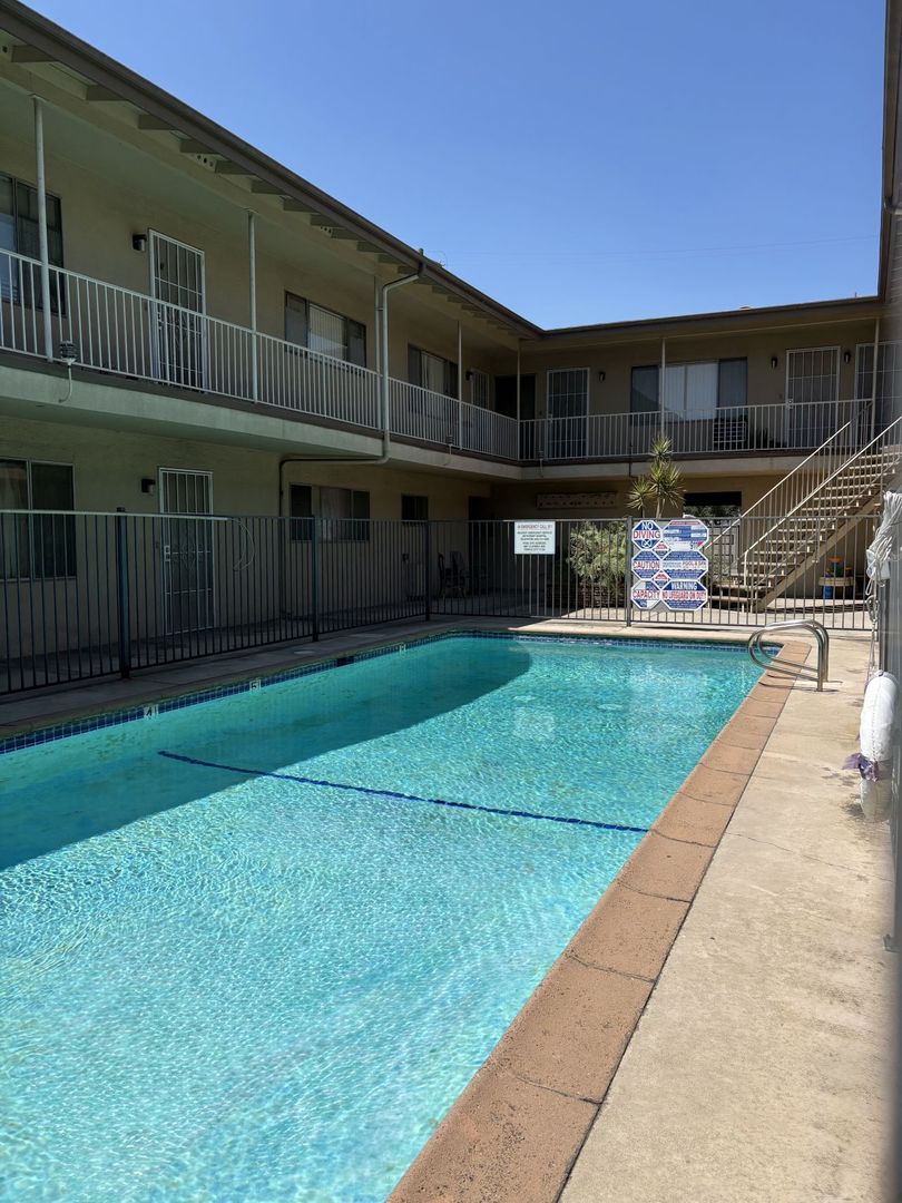 Temple City Apartment: 5931 Cloverly Ave