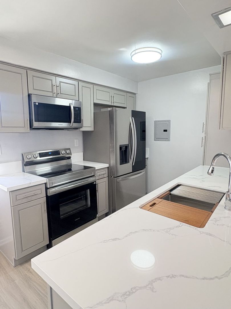 Temple City Apartment: 5931 Cloverly Ave