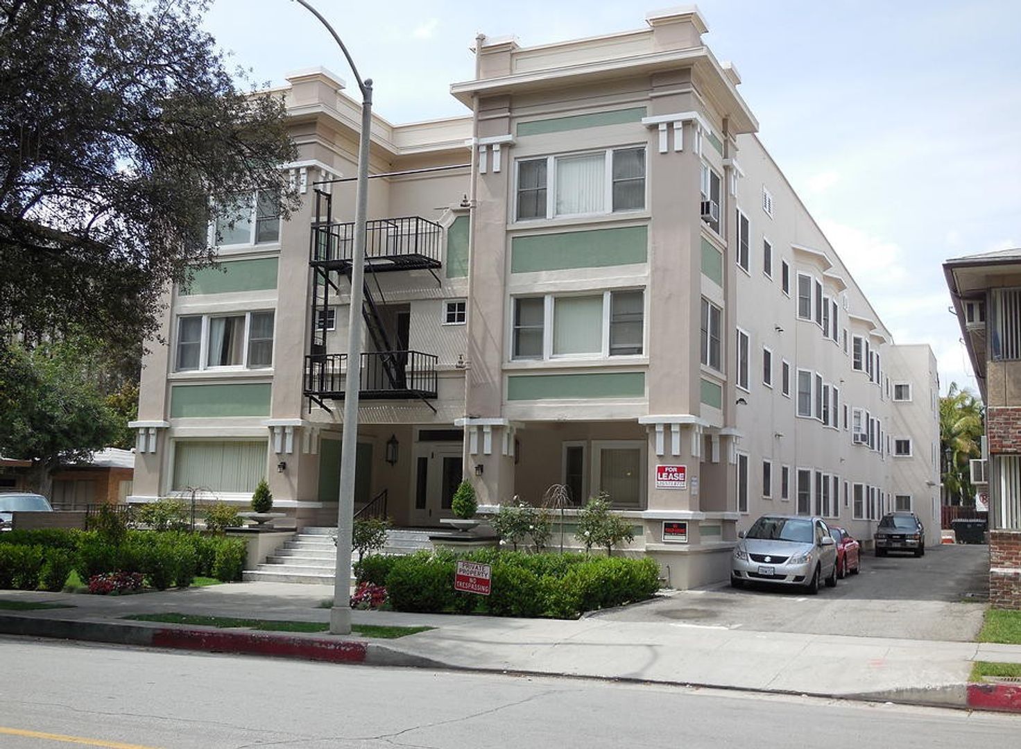 Pasadena Apartment: 249 N. Euclid Avenue