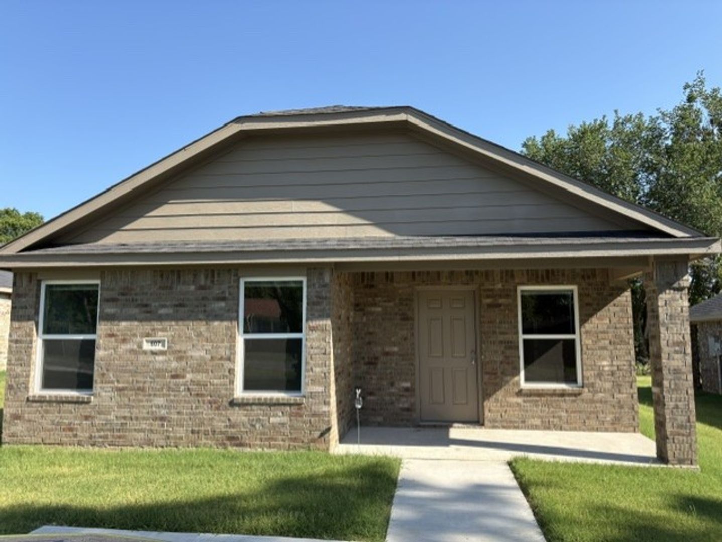 Madill House: 607 Wolf St.