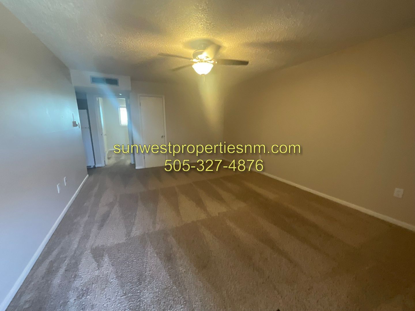 Dustin Ave. N. 2400 - Sunset House 2 of 10