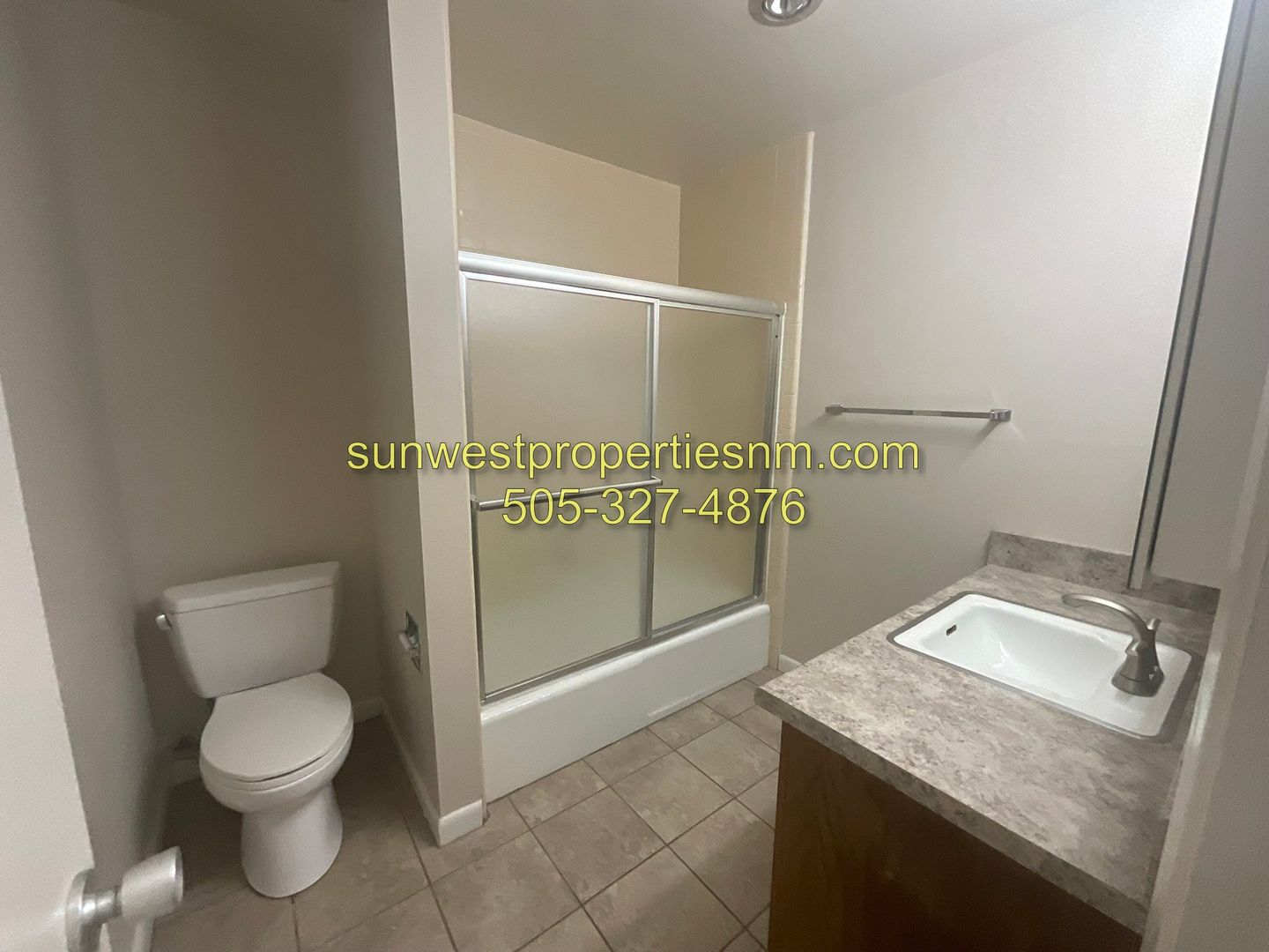Dustin Ave. N. 2400 - Sunset House 8 of 10