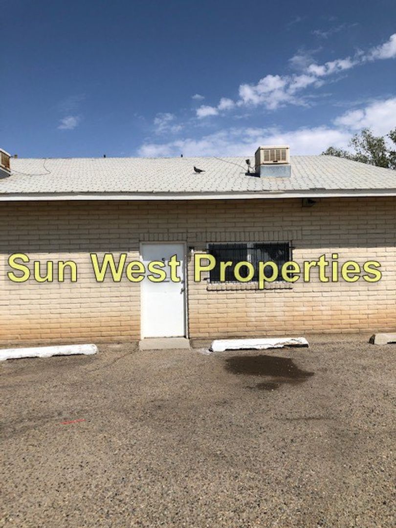 Farmington Apartment: 1016 Glade Ln