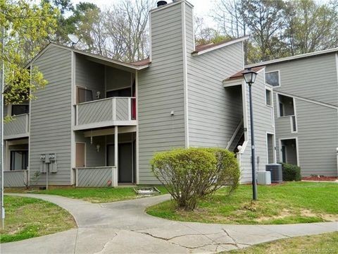 4600 Sharon Chase Dr #F Charlotte, NC 28215 – photo 1