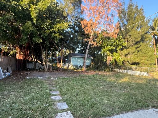 Photo of 255 Glouchester St,<br> Boca Raton, FL 33487