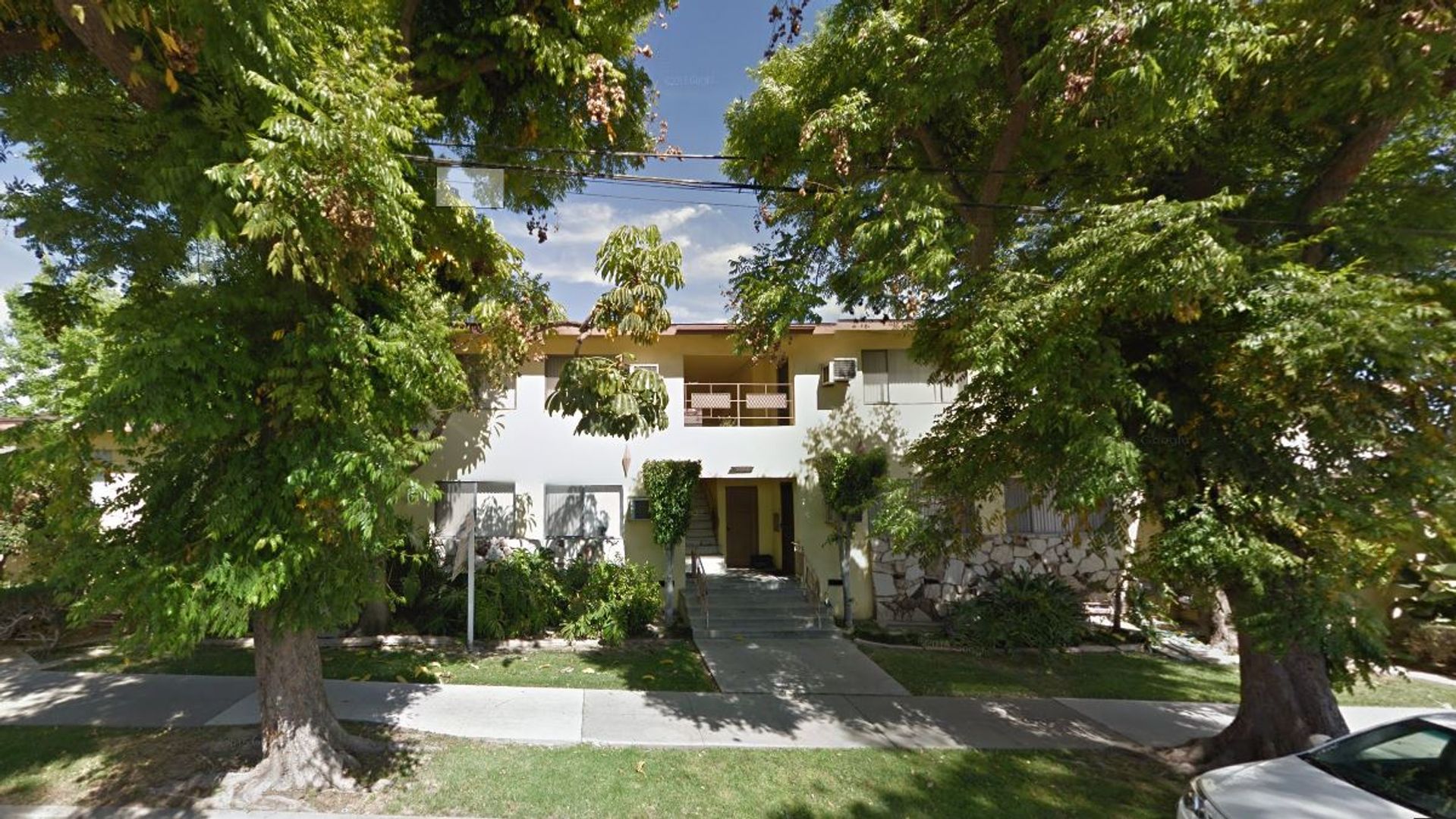 Whittier Apartment: 13802 Ramona Dr