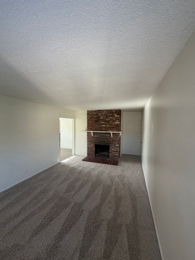 Whittier Apartment: 13840 Christine Dr