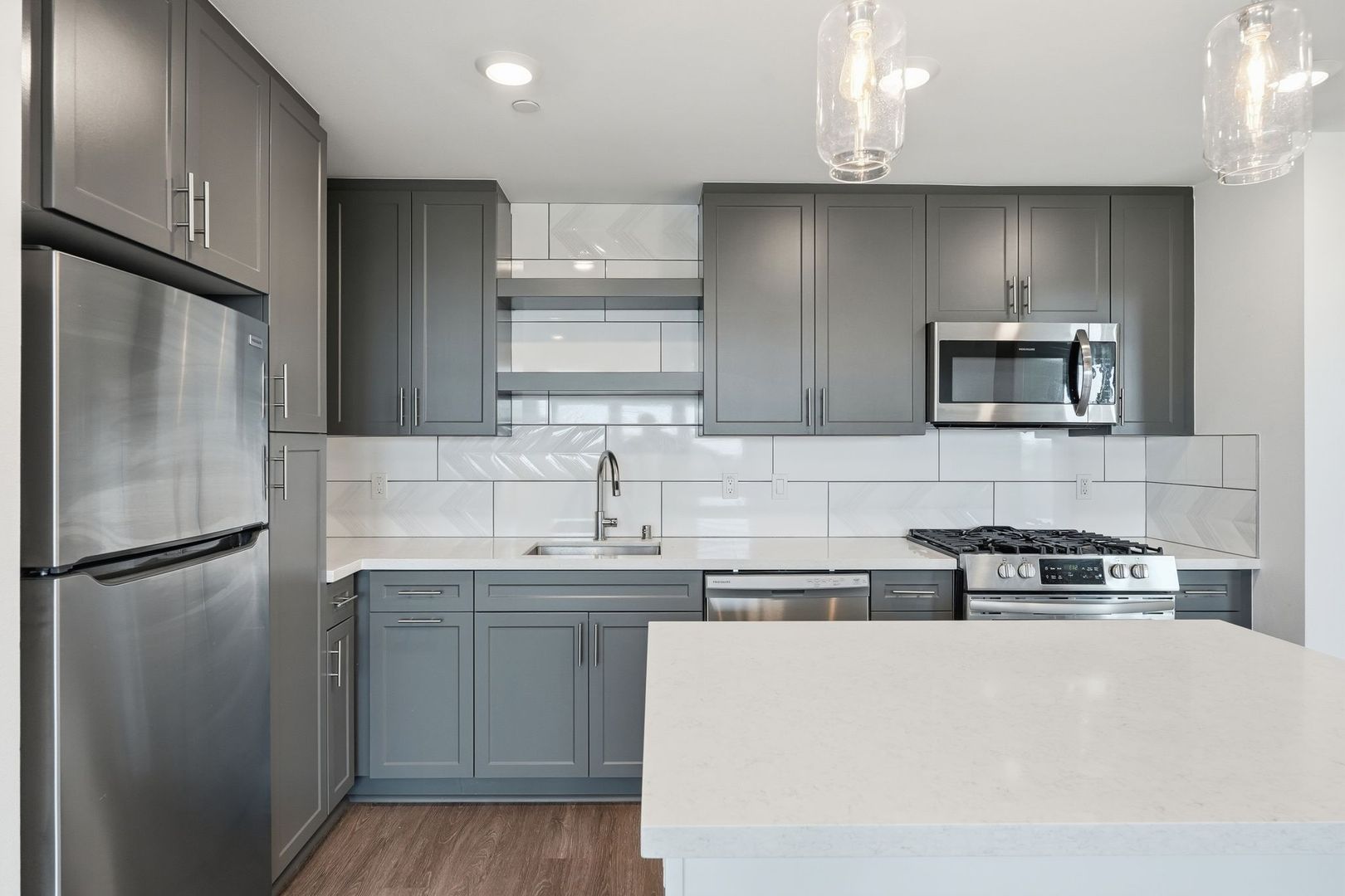 Whittier Apartment: 8115 Via Alta