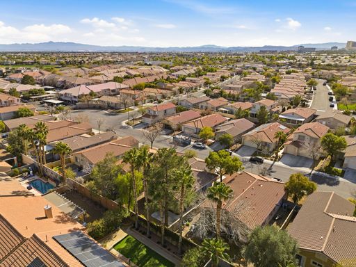 10628 Primrose Arbor Ave, Las Vegas, NV 89144