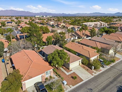 10628 Primrose Arbor Ave, Las Vegas, NV 89144